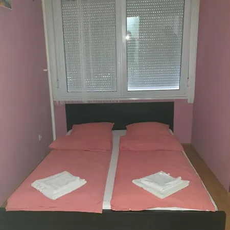 Goldapartman 아파트